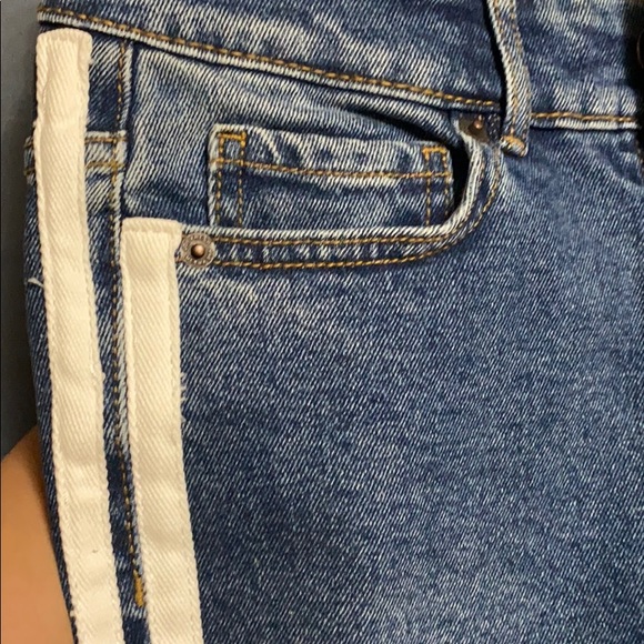 Denim - Picture 4 of 4